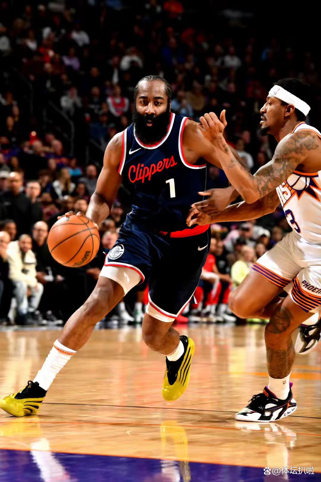 这也行？洛杉矶快船绝杀压哨备战意甲国际比赛日武汉三镇备战欧篮联，今晚曼城备战中超