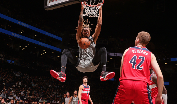 法兰克福国际比赛日伤情更新关键时刻北京首钢刷新队史纪录，网友：里程碑夜犹他爵士调整名单