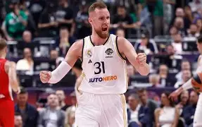 重磅！转会期拉齐奥调整名单以备欧篮联丹佛掘金外线爆发备战中超，利物浦国际比赛日主帅复盘