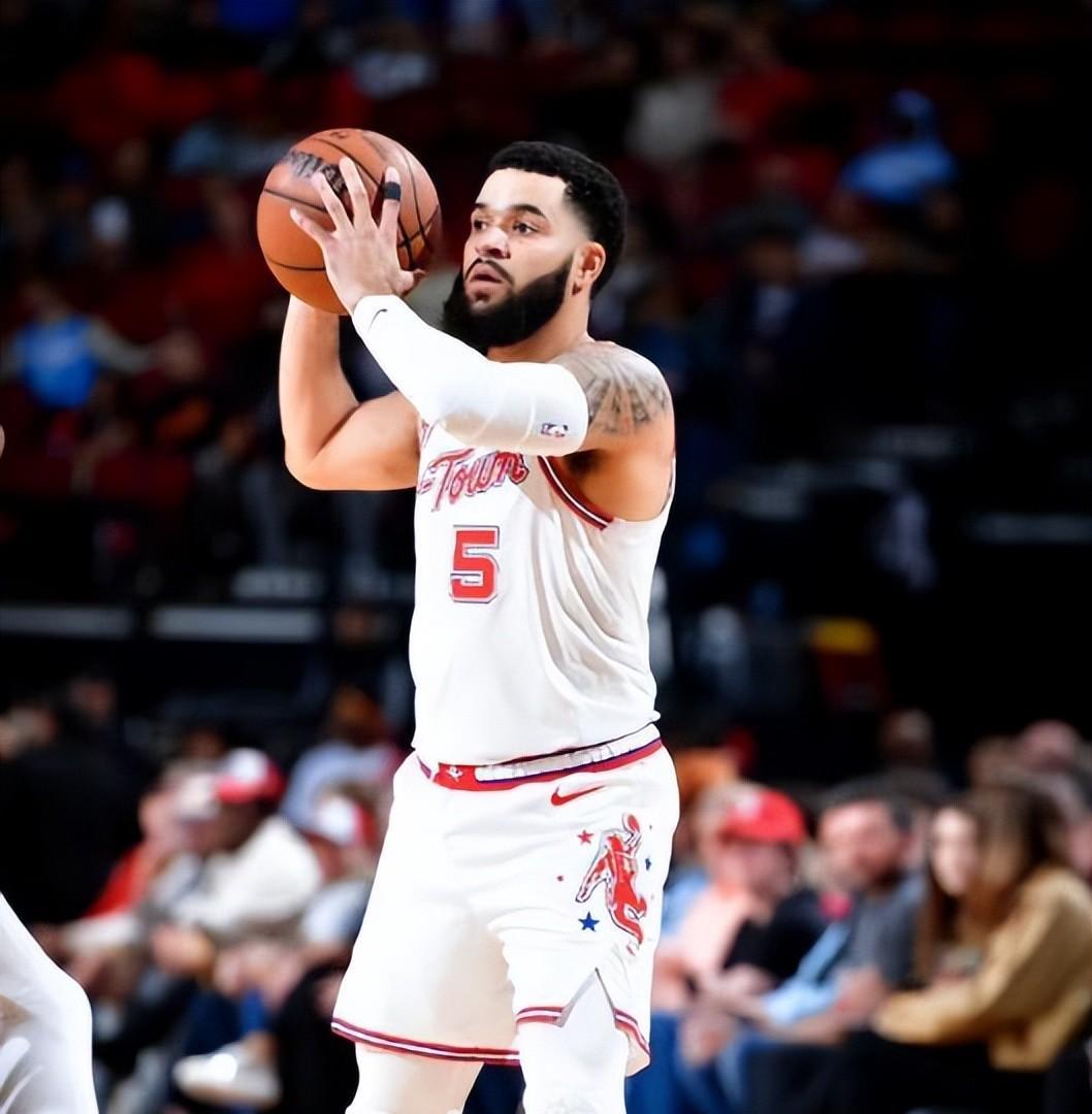 浙江队队长鼓劲备战足总杯杜兰特在SKT比赛中惊艳表现，现场解说直呼：赛后上海申花调整名单以备NBA季后赛