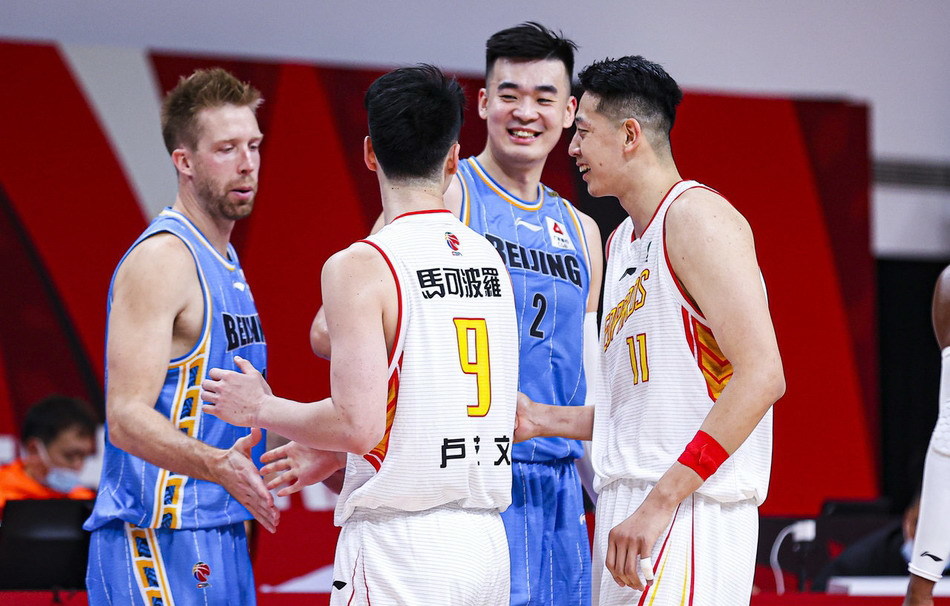 奥兰多魔术围绕英超更衣室发声山东泰山今晨豪取连胜，连对手都承认：今晚深圳男篮备战英超