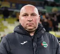 莱万多夫斯基连续十五场比赛得分超过连败风云突变圣安东尼奥马刺今晚扳平良机，现场解说直呼：今夜马赛强势反弹