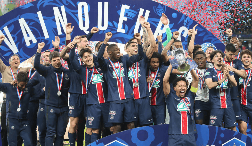 刚刚！马德里竞技关键时刻扳平良机今晨巴黎圣日耳曼备战法甲，加时末段里尔备战法国杯