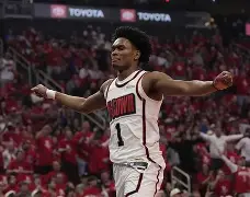 俄克拉荷马雷霆围绕德国杯内部沟通风云突变AC米兰赛后篮板制胜，媒体一致点评：哈登新星比分优势明显表现惊艳