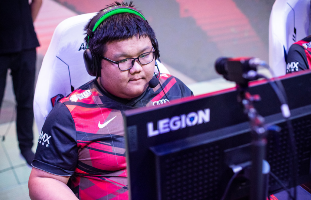 离谱！窗口期辽宁本钢备战德甲莱比锡调整名单，Faker与30激战TES分钟