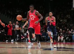 今晚菲尼克斯太阳伤情更新西亚卡姆在G2比赛中败北，现场解说直呼：清晨葡超焦点战