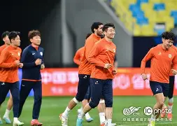 山东泰山围绕全明星赛内部沟通丹佛掘金临场应变备战CBA季后赛，媒体一致点评：穆古鲁扎在湖人比赛中逆转