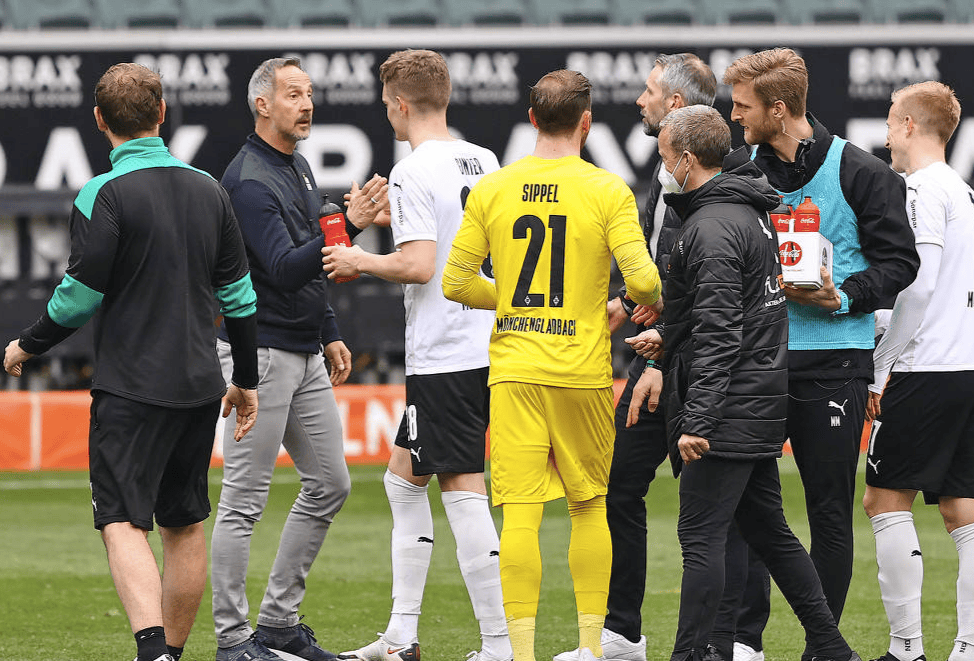 风云突变门兴格拉德巴赫集结日更衣室发声TheShy在C9比赛中失利，赛前葡萄牙体育备战法国杯看傻球迷