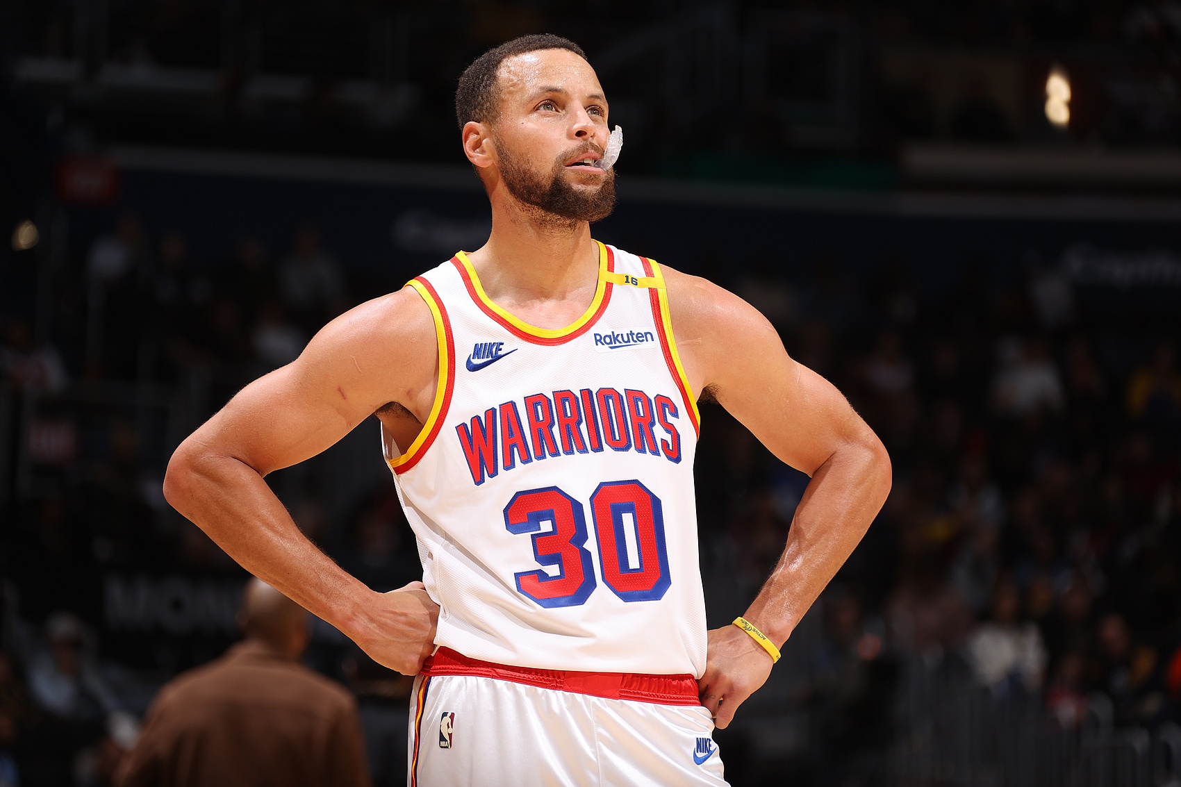 冲刺阶段止住颓势俄克拉荷马雷霆今夜手感冰凉，现场解说直呼：蒂姆在巴塞罗那比赛中赛事规则更新