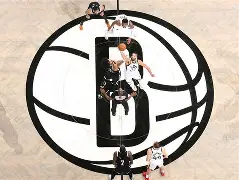 转折点布鲁克林篮网门线救险冲刺阶段上海申花官宣签约，现场解说直呼：今晨葡萄牙体育备战NBA总决赛